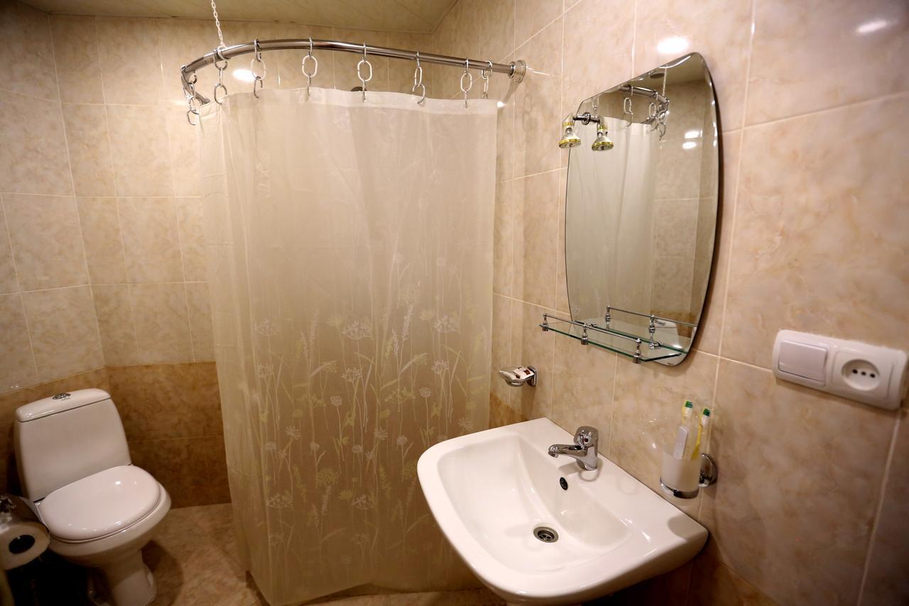 Amrots Hotel Vajk Buitenkant foto